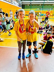 fb9c66d4-406a-413b-85b6-591752ed33b4